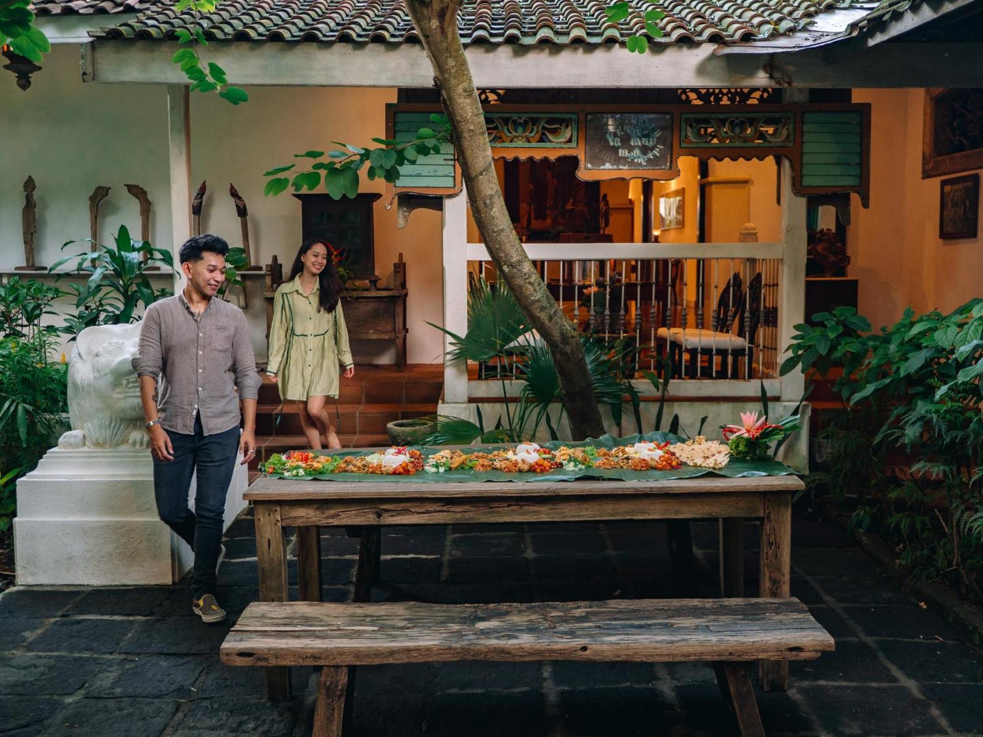 Hotel Tugu Blitar Exterior foto